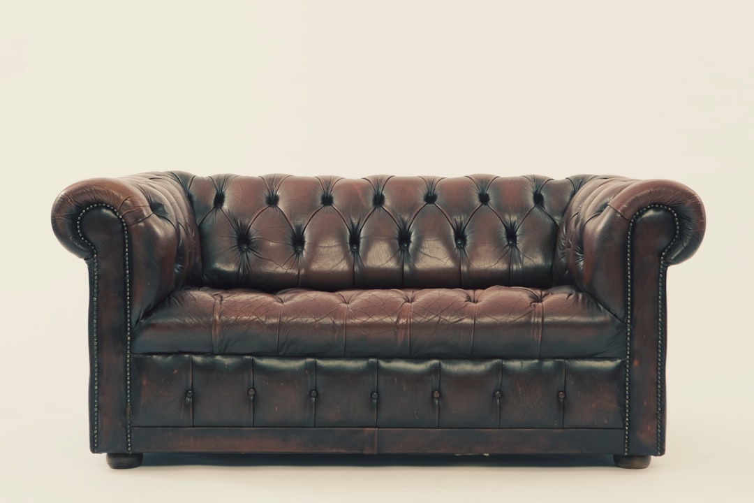 Leather Sofa Cleaning Prague – Professional Care by BeeClean