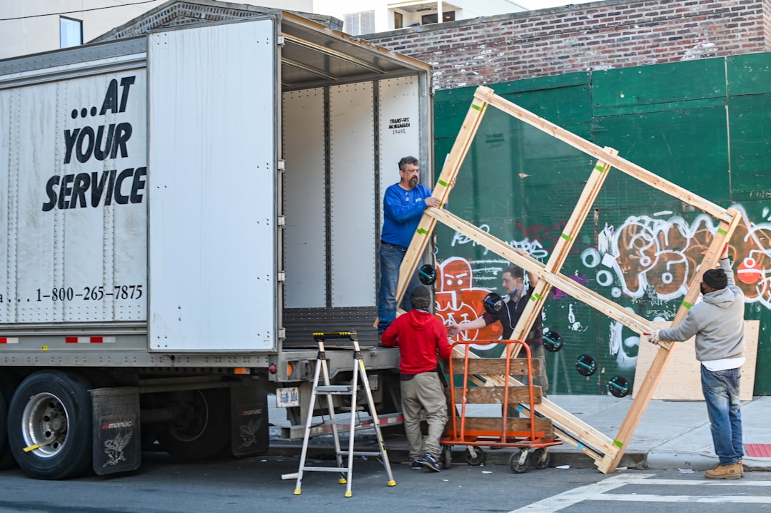 Safe Moving Prague – BeeClean